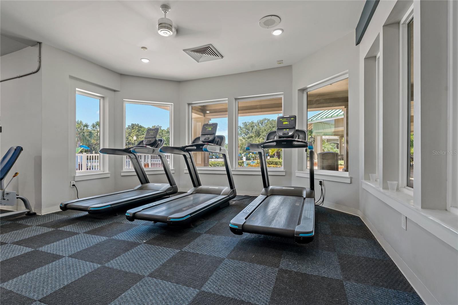 STONE RIDGE AT HIGHWOODS PRESE - Residential