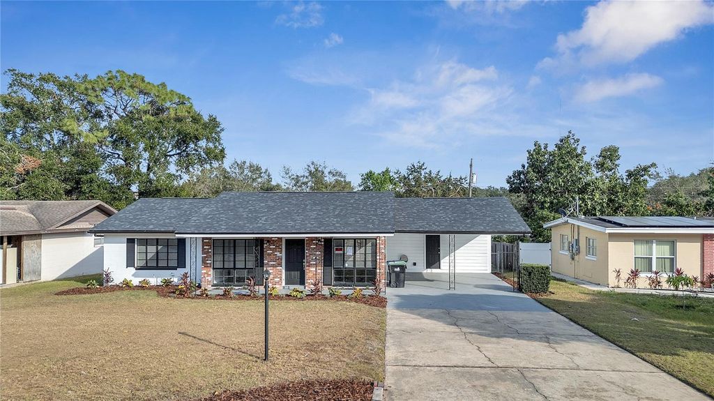 Photo of 2509 Healy Drive, Orlando, FL 32818 (MLS # O6357331)
