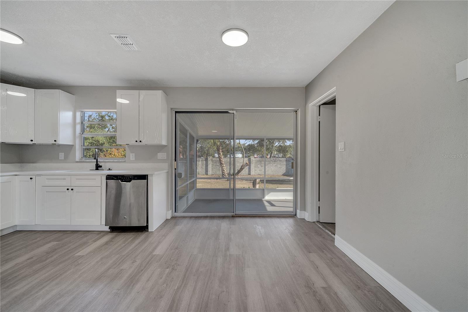 SILVER STAR MANOR - Residential