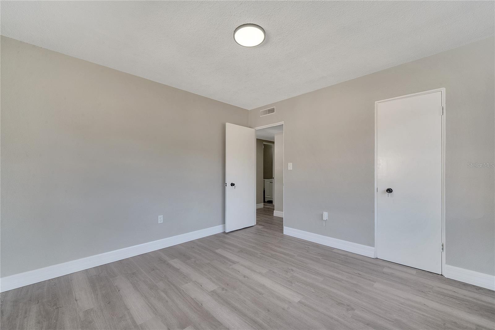 SILVER STAR MANOR - Residential