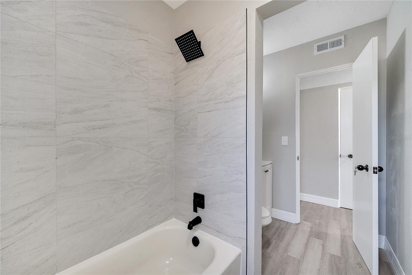 SILVER STAR MANOR - Residential