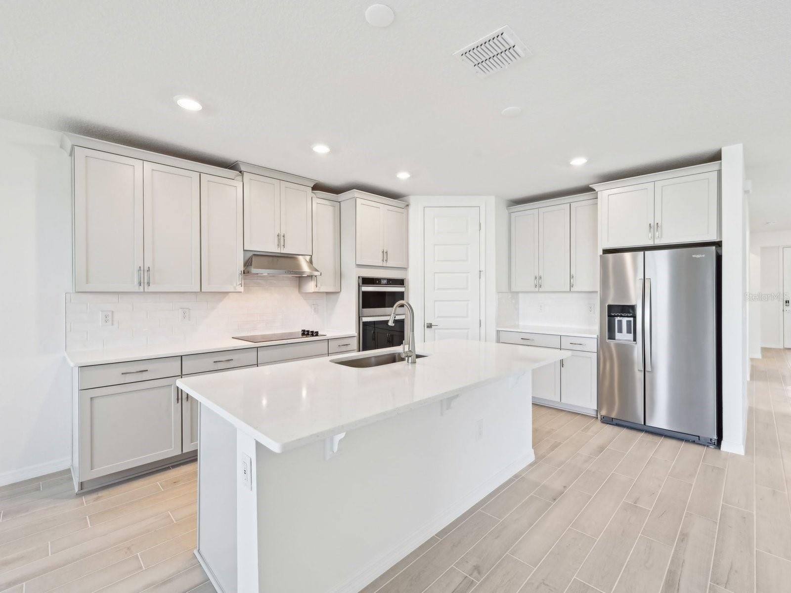 3815 ORANGE FOREST LANE
