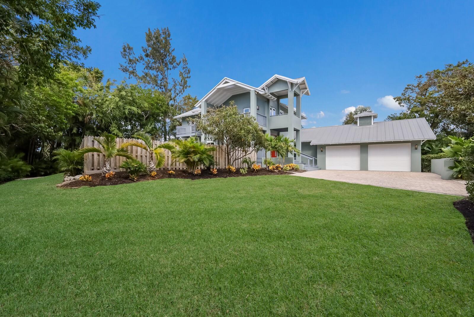 501 RECLINATA DRIVE