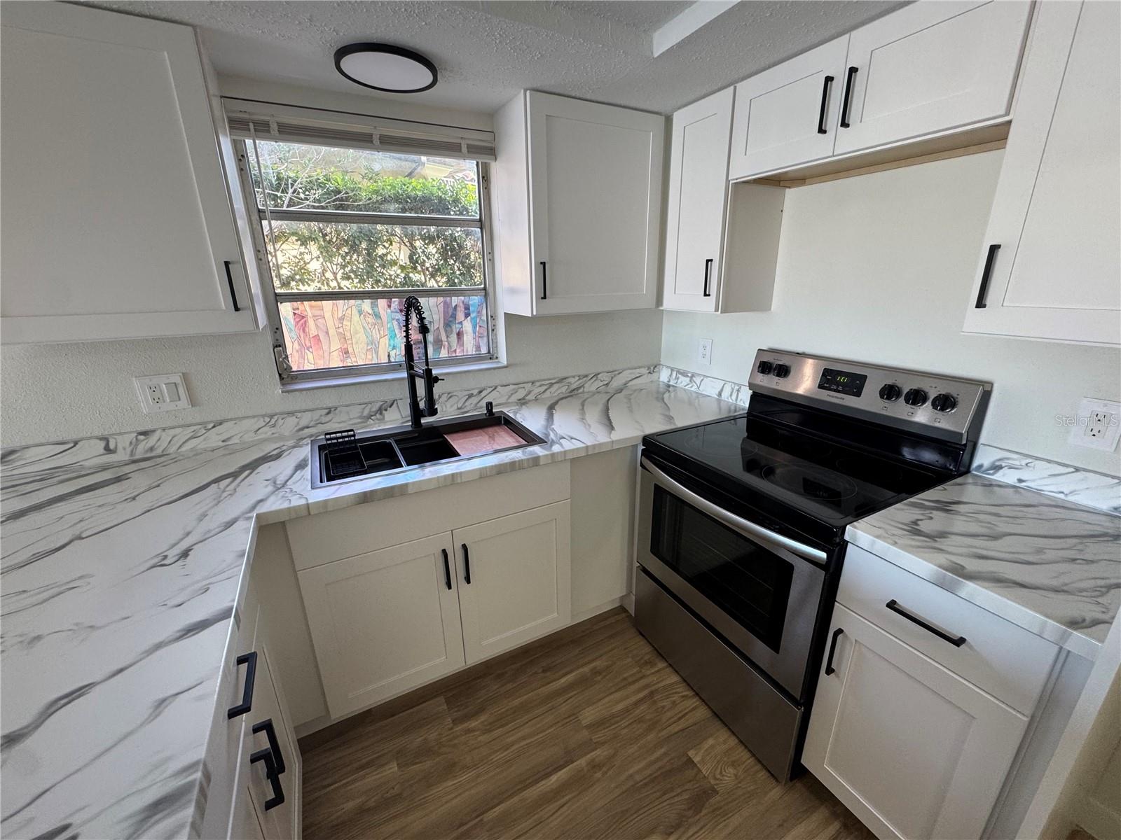 PUNTA GORDA ISLES SEC 11 - Residential Lease