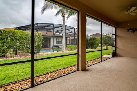 A home in WINTER HAVEN