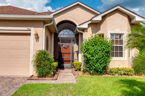 A home in WINTER HAVEN