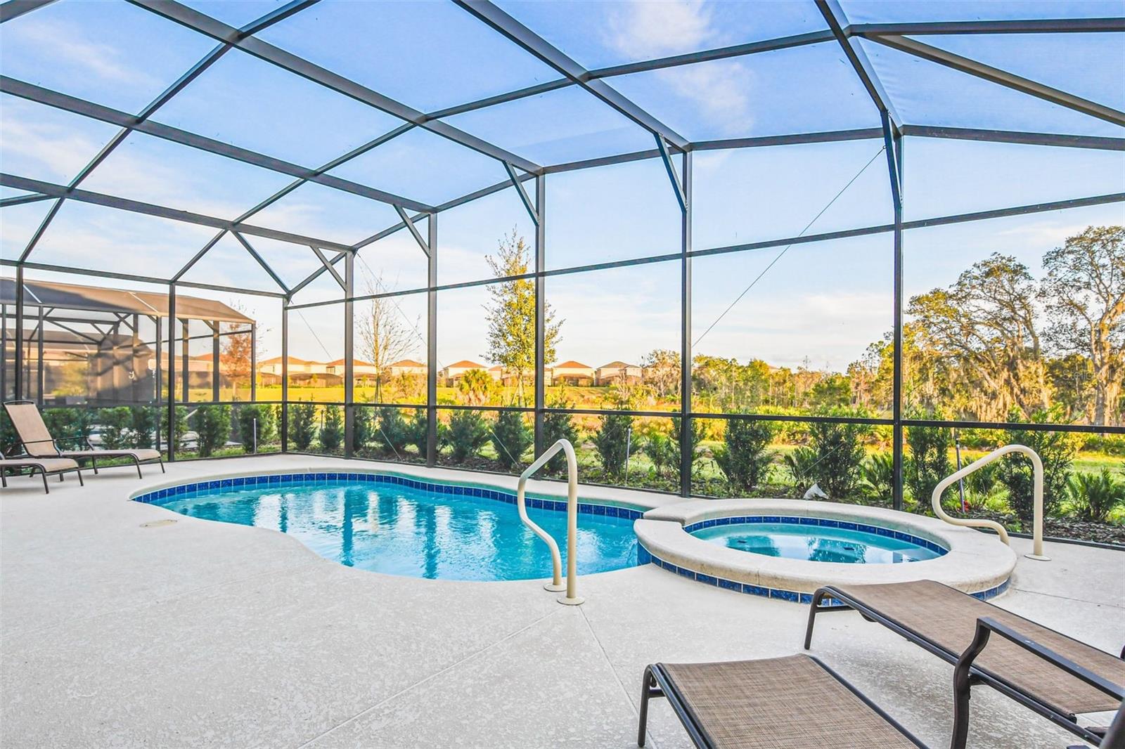 7619 OAKMOSS LOOP