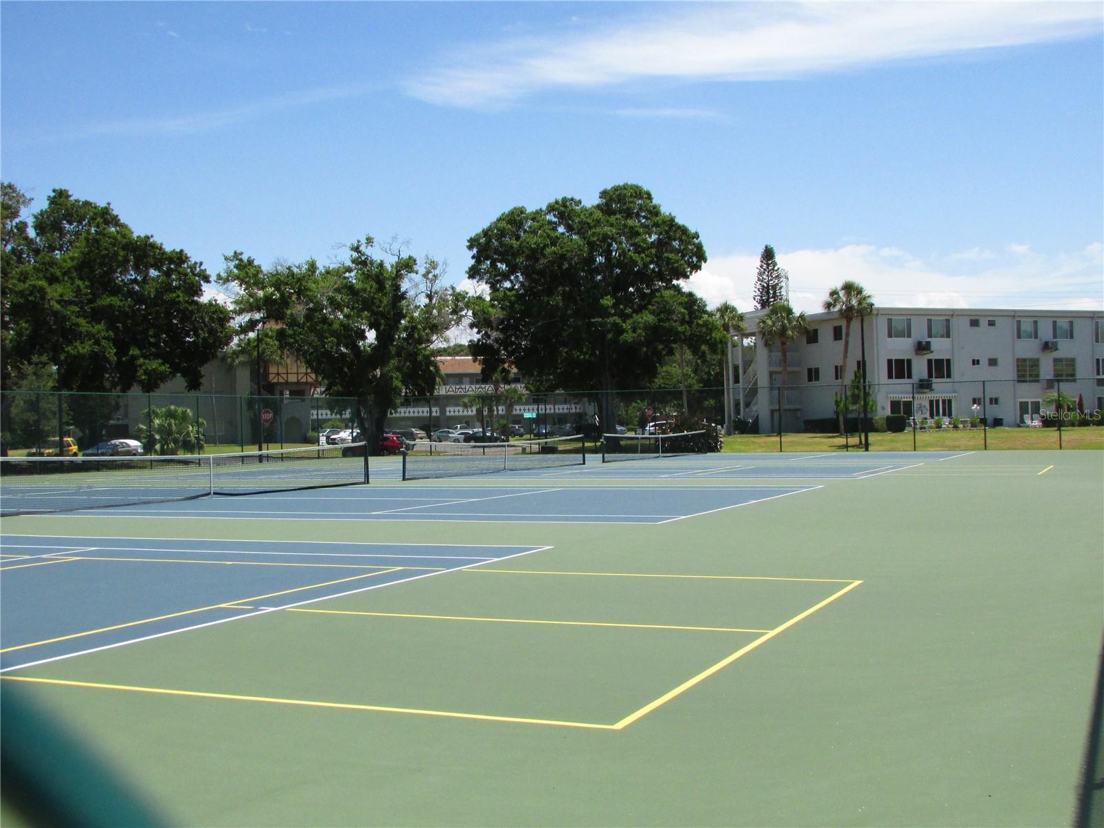 ON TOP OF THE WORLD - Residential Lease