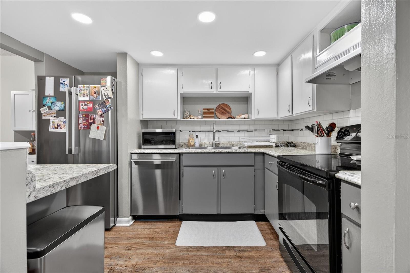 KINGSTON SHORES PH 01 - Residential