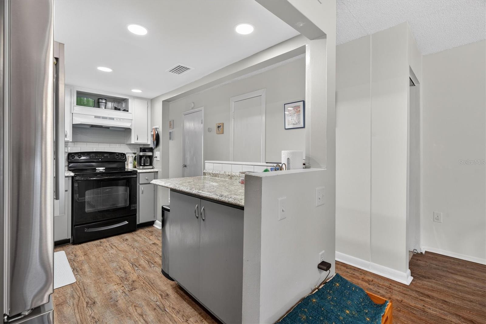 KINGSTON SHORES PH 01 - Residential