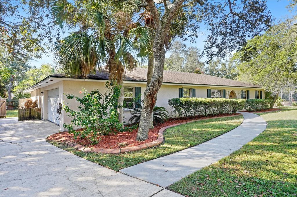 Photo of 121 Harrogate Court, Longwood, FL 32779 (MLS # O6354644)