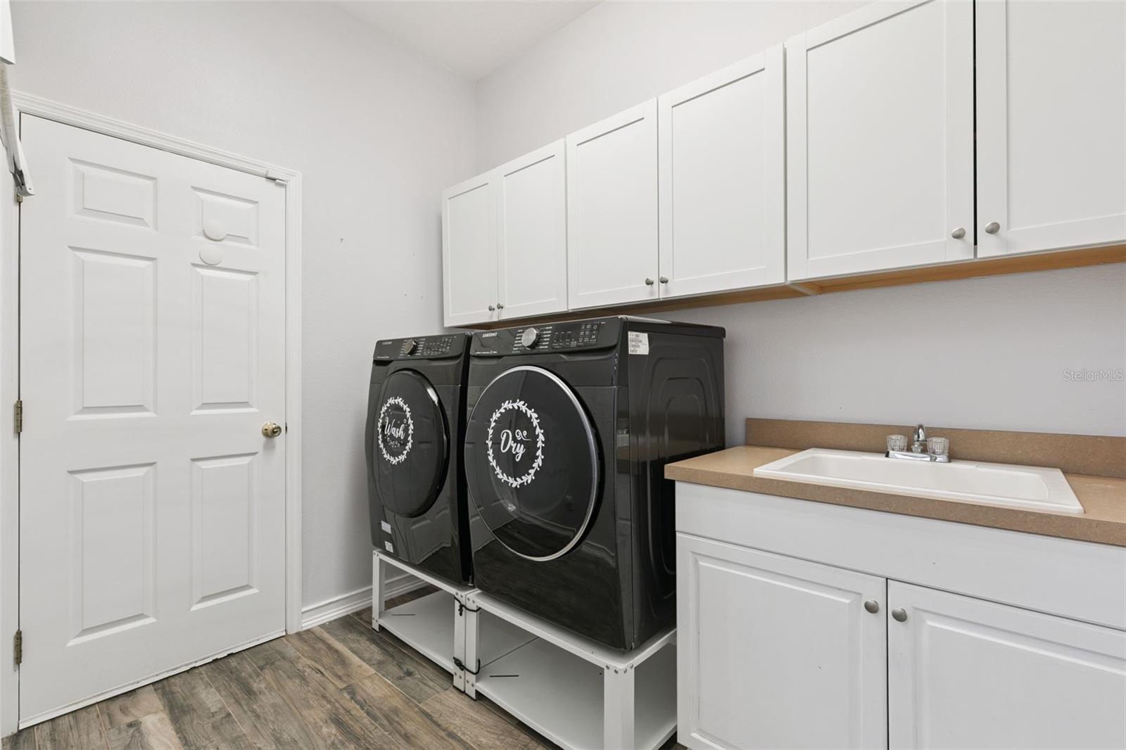 VIZCAYA HEIGHTS CONDO 5 - Residential