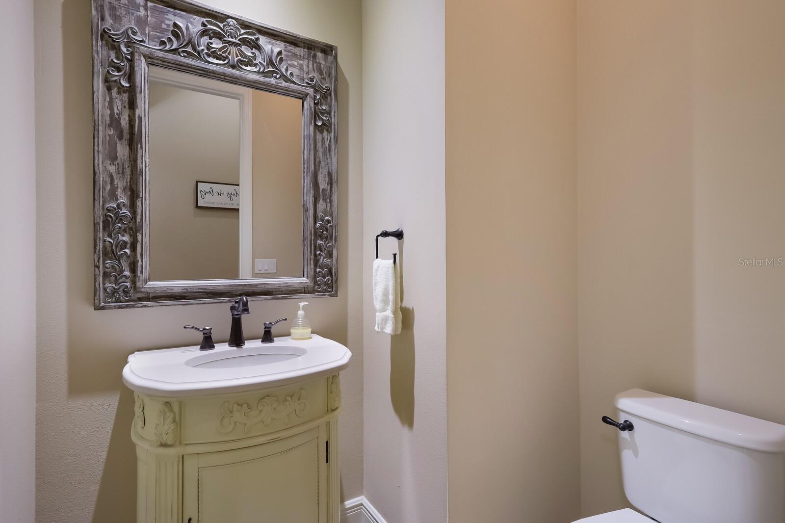 FOUNDERS CLUB - Residential