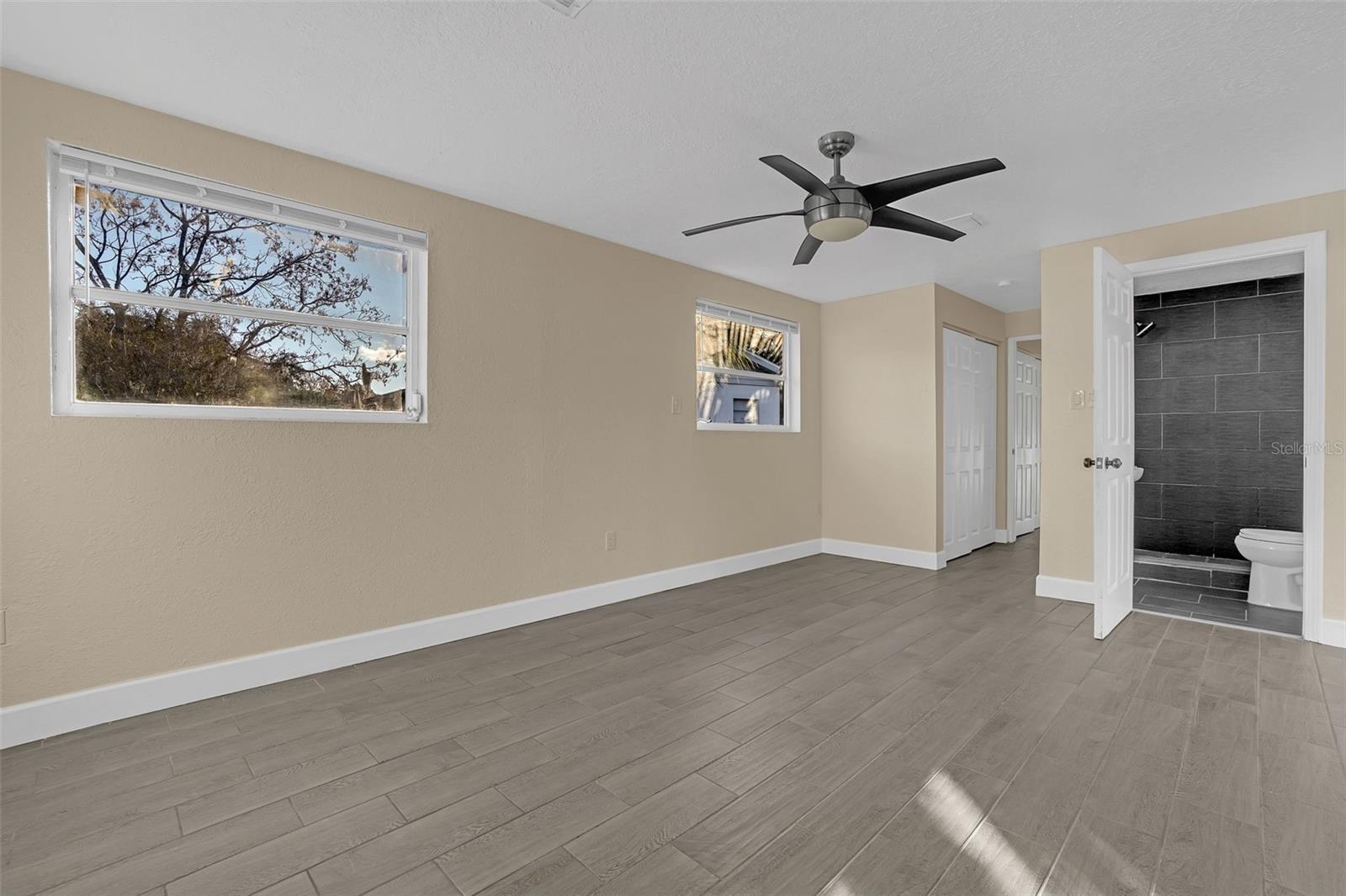 LONGWOOD PARK - Residential