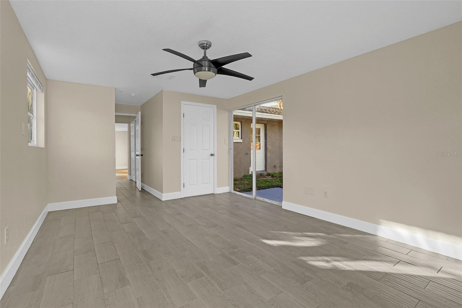 LONGWOOD PARK - Residential