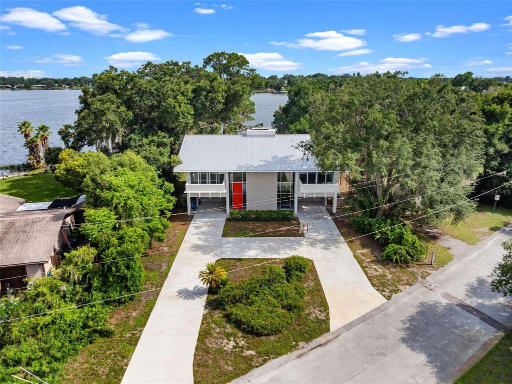 Photo of 1540 N Lake Mirror Drive NW, Winter Haven, FL 33881 (MLS # L4961887)