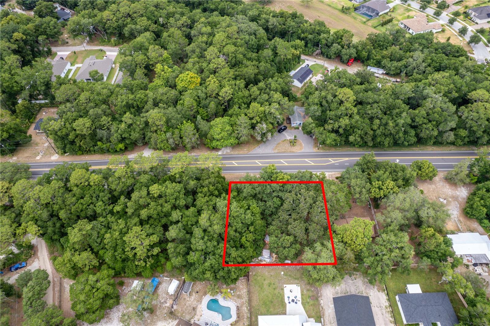 MOUNT PLYMOUTH - Land