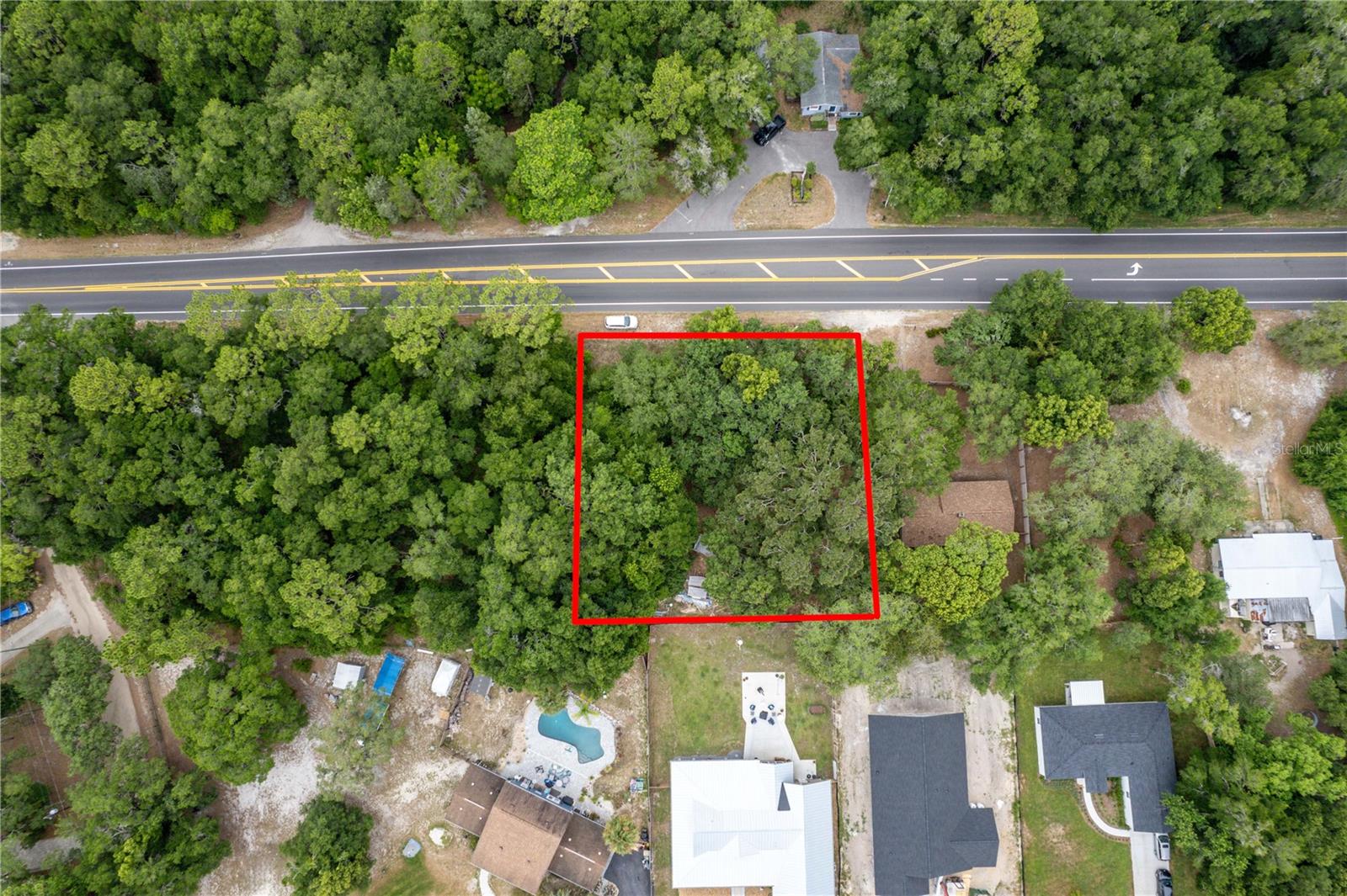 MOUNT PLYMOUTH - Land