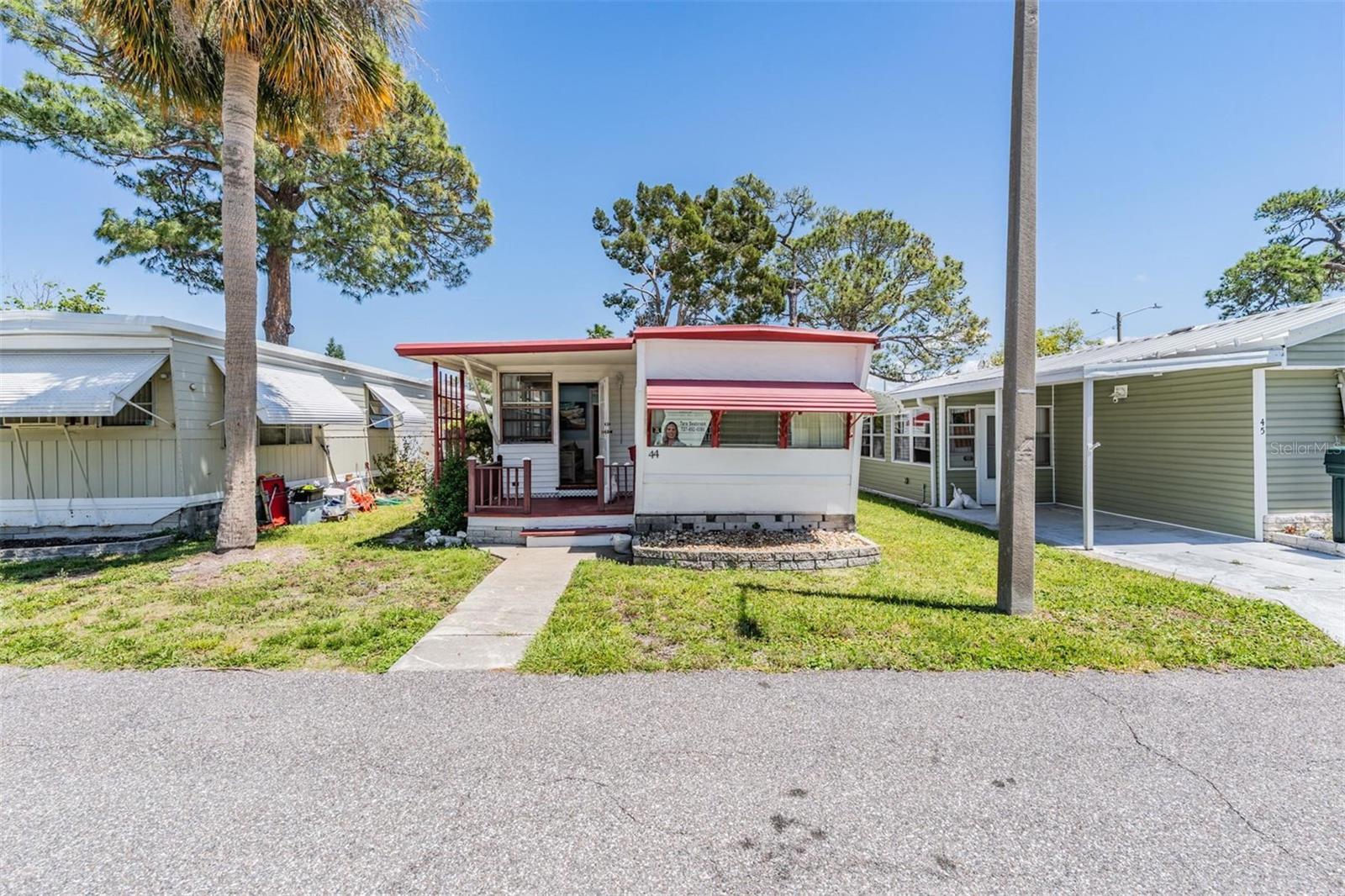 605 MICHIGAN BOULEVARD 44