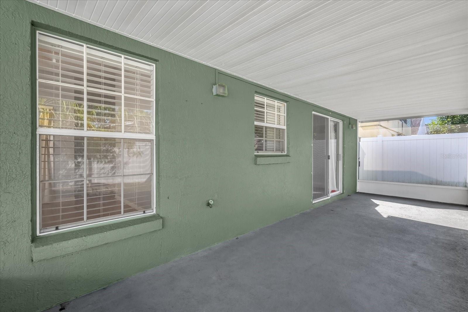 COLONIAL LAKES - Residential