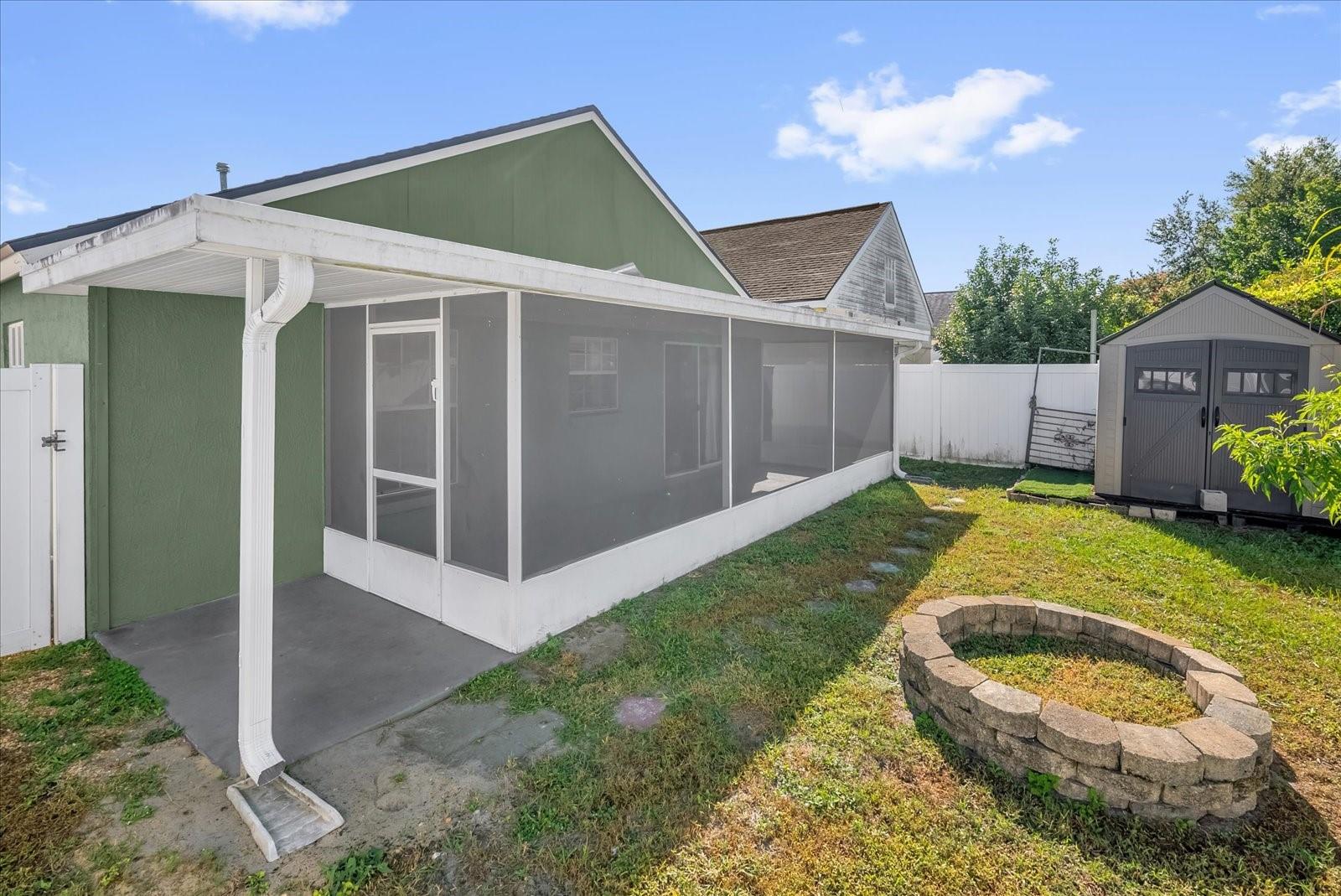 COLONIAL LAKES - Residential