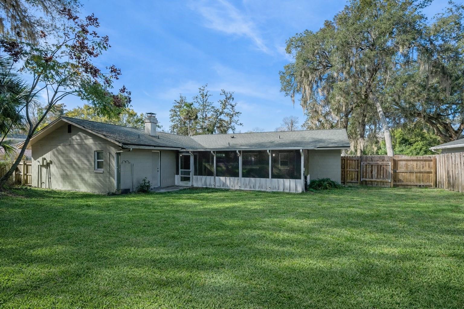 OVIEDO OAKS UNIT 01 - Residential