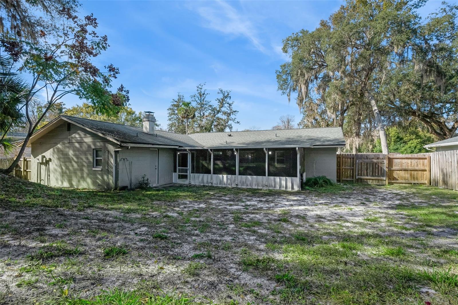 OVIEDO OAKS UNIT 01 - Residential