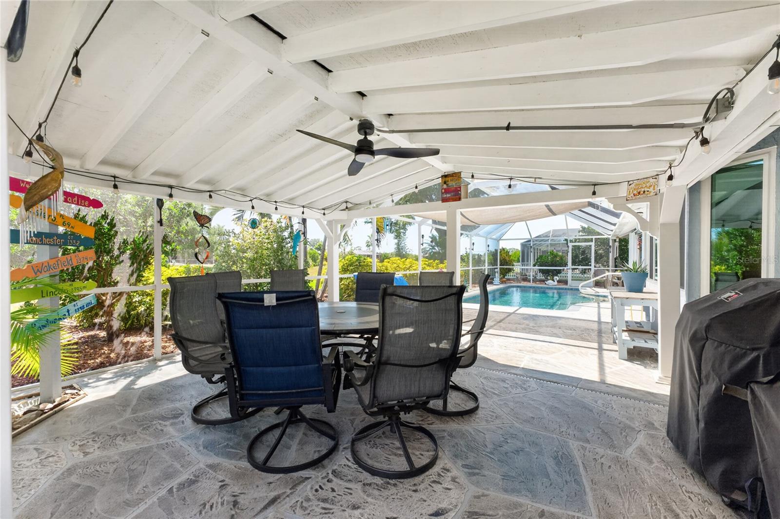 ROTONDA WEST BROADMOOR - Residential