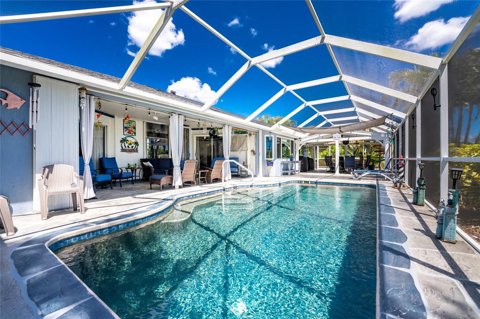 ROTONDA WEST BROADMOOR - Residential