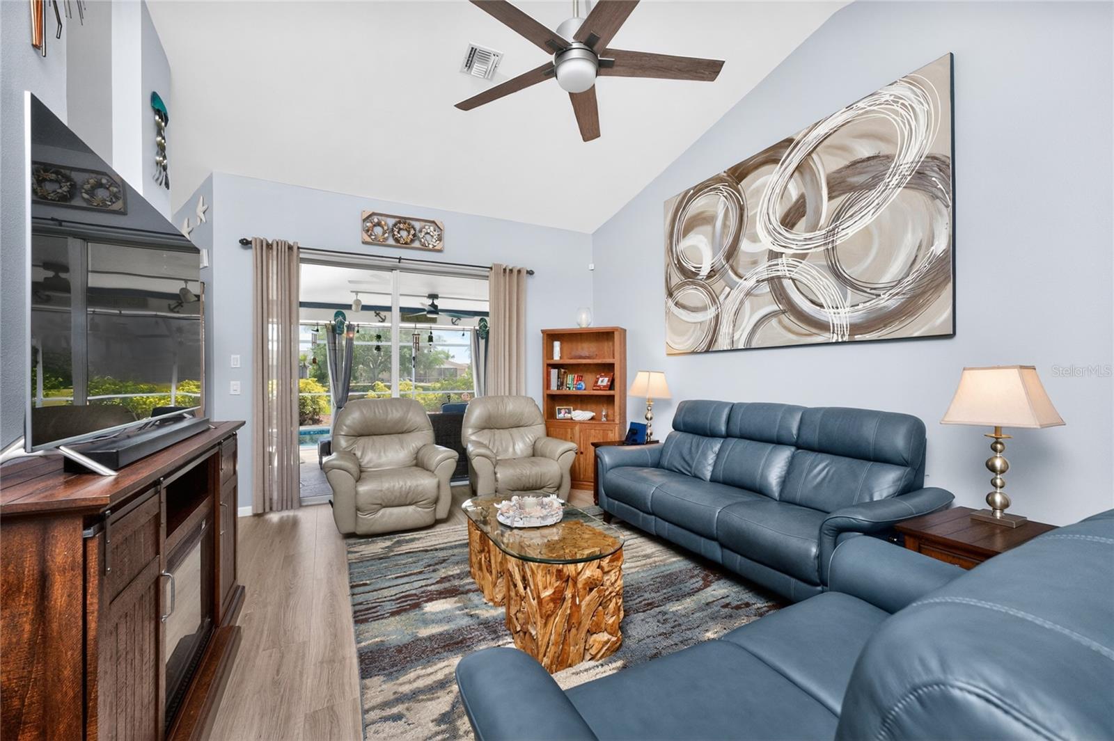 ROTONDA WEST BROADMOOR - Residential