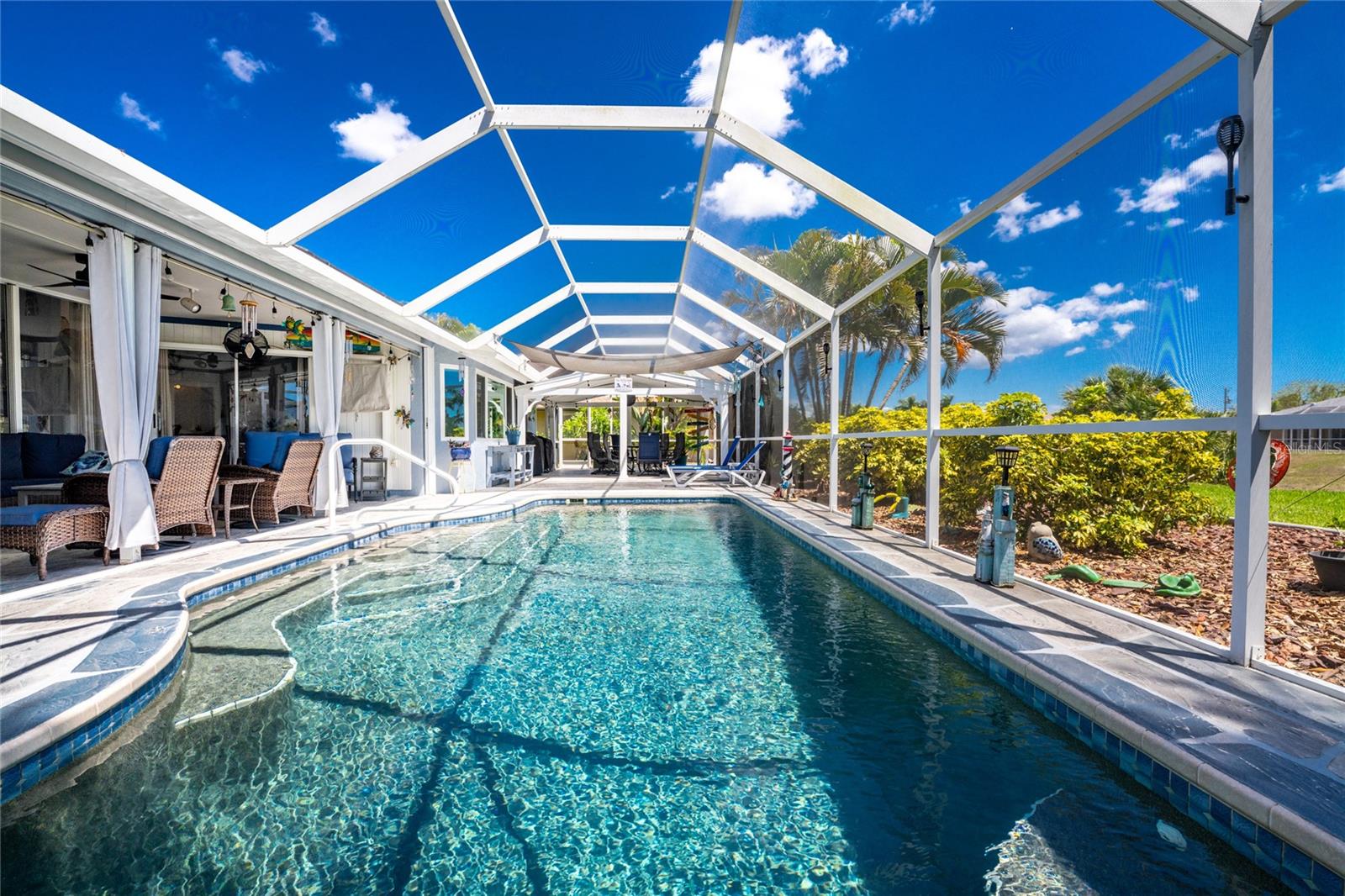 ROTONDA WEST BROADMOOR - Residential