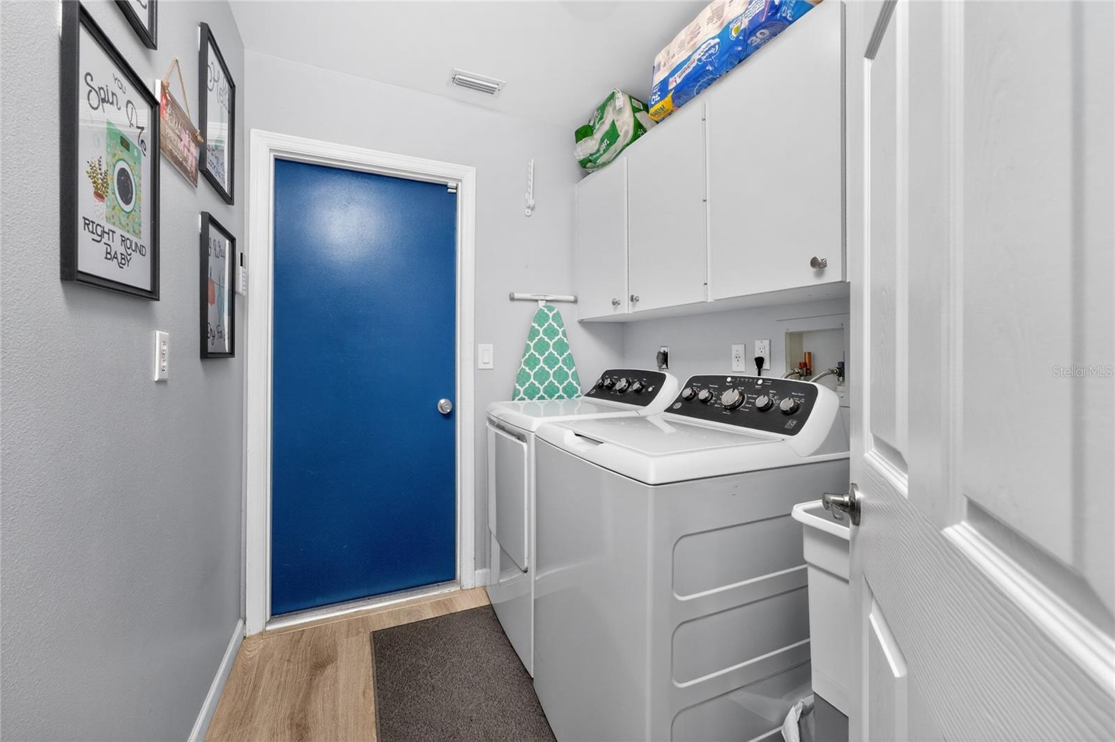 ROTONDA WEST BROADMOOR - Residential