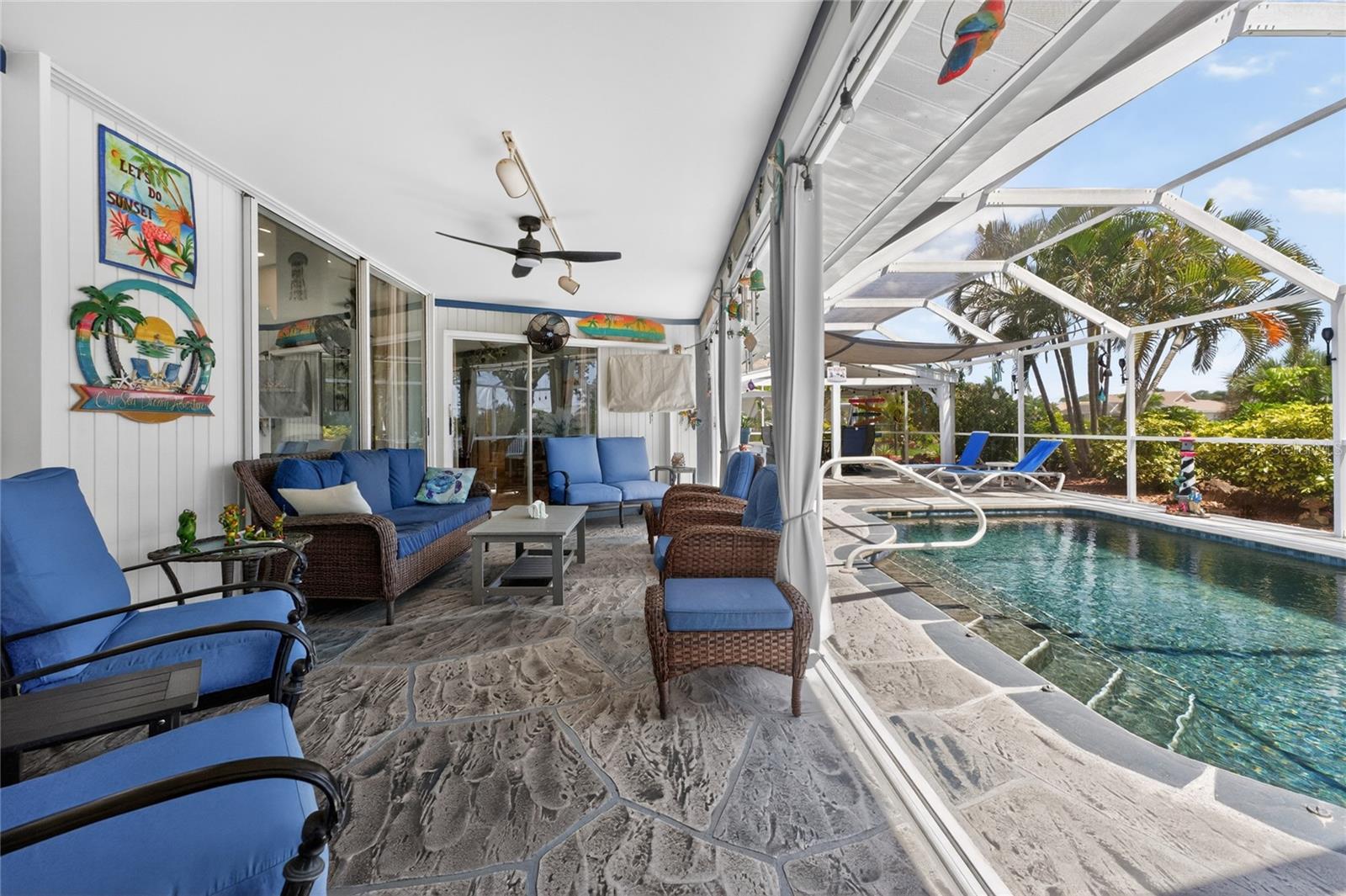 ROTONDA WEST BROADMOOR - Residential