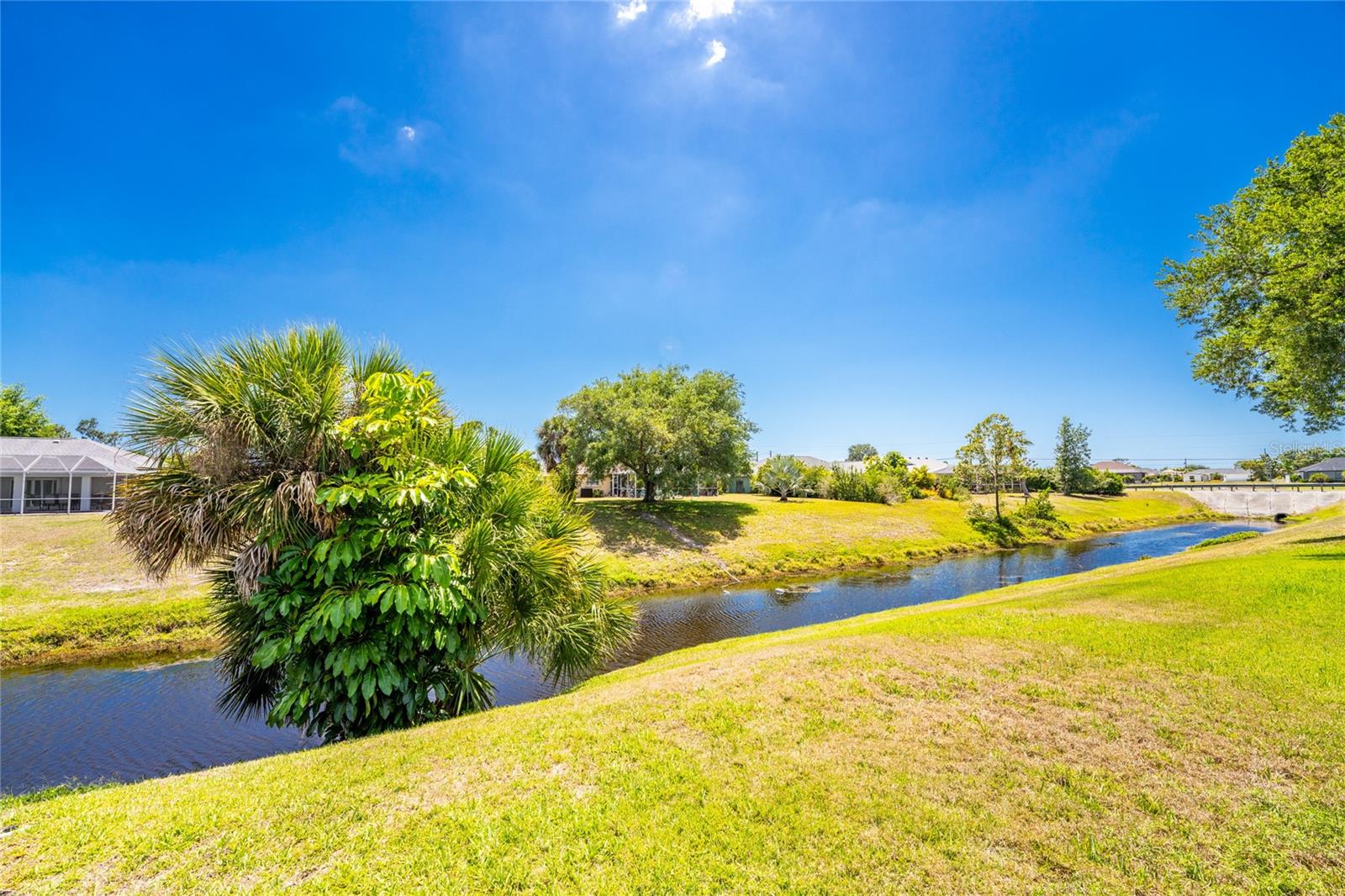 ROTONDA WEST BROADMOOR - Residential