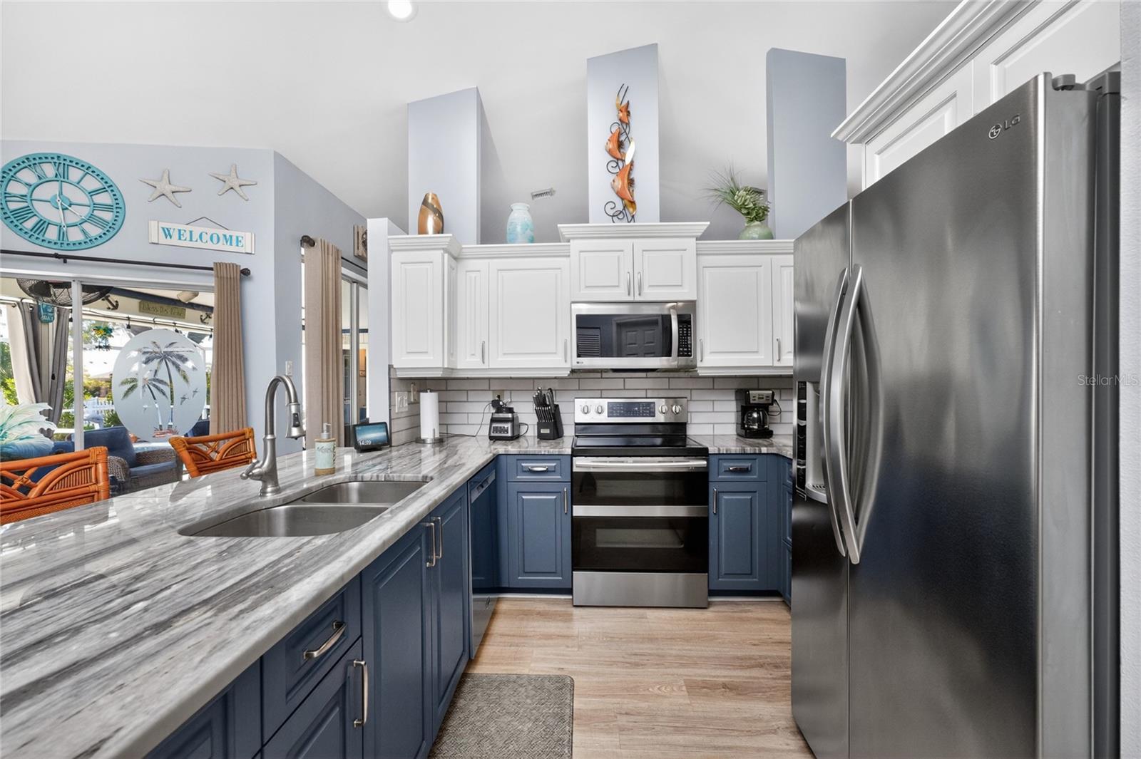 ROTONDA WEST BROADMOOR - Residential