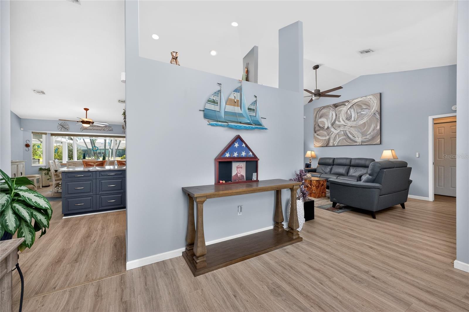 ROTONDA WEST BROADMOOR - Residential