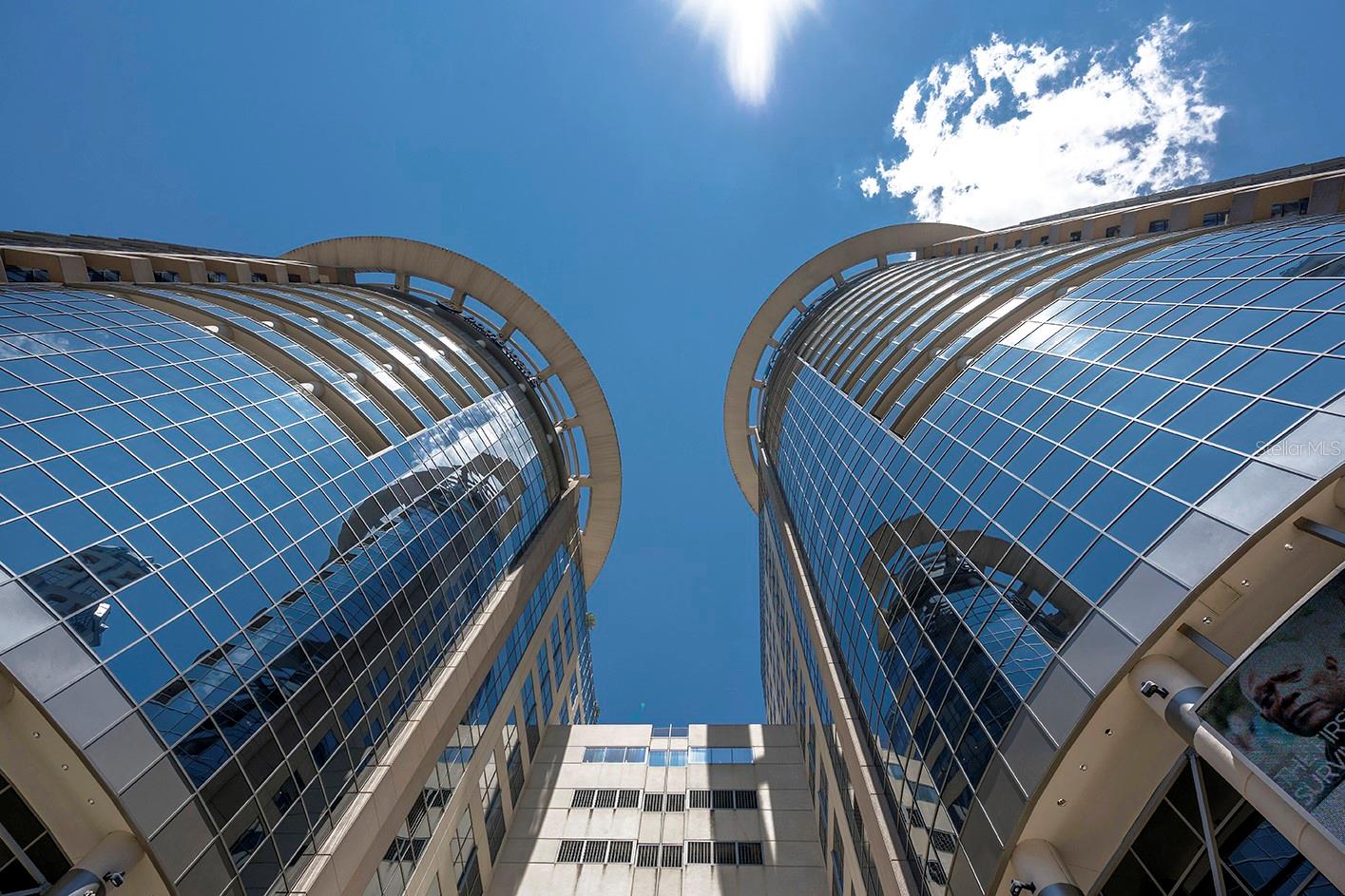 Now Available - Private Executive Suite Offices in Downtown Orlando's Chase Tower
Office Suites starting at $850 per month, includes all utilities, 24/7 access, and a reception area. Call Now for more information!