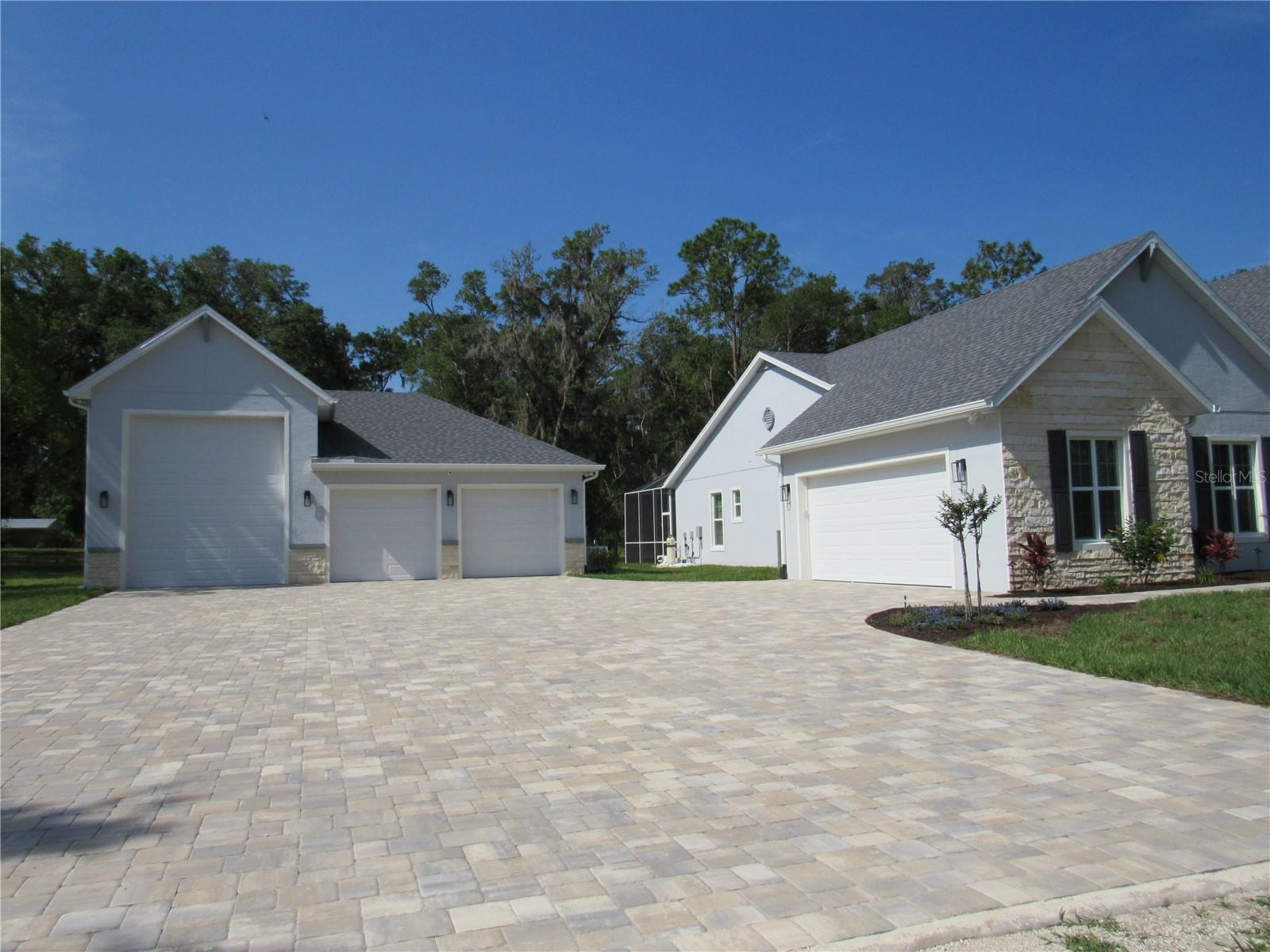 1870 PEPPER TREE LANE