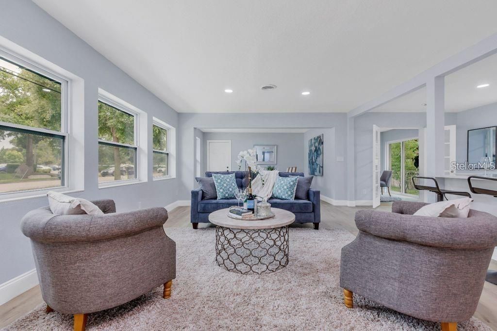 Photo of 101 S Lakemont Avenue, Winter Park, FL 32792 (MLS # O6364296)