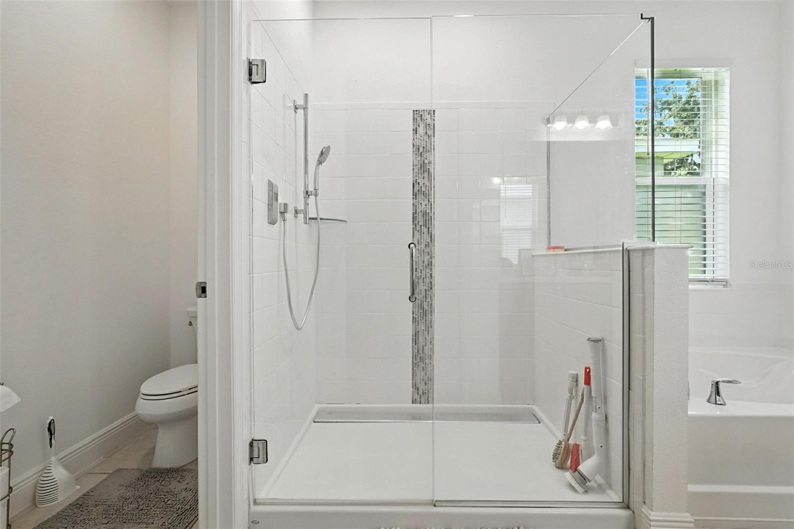 HANOVER LAKES PH 5 - Residential