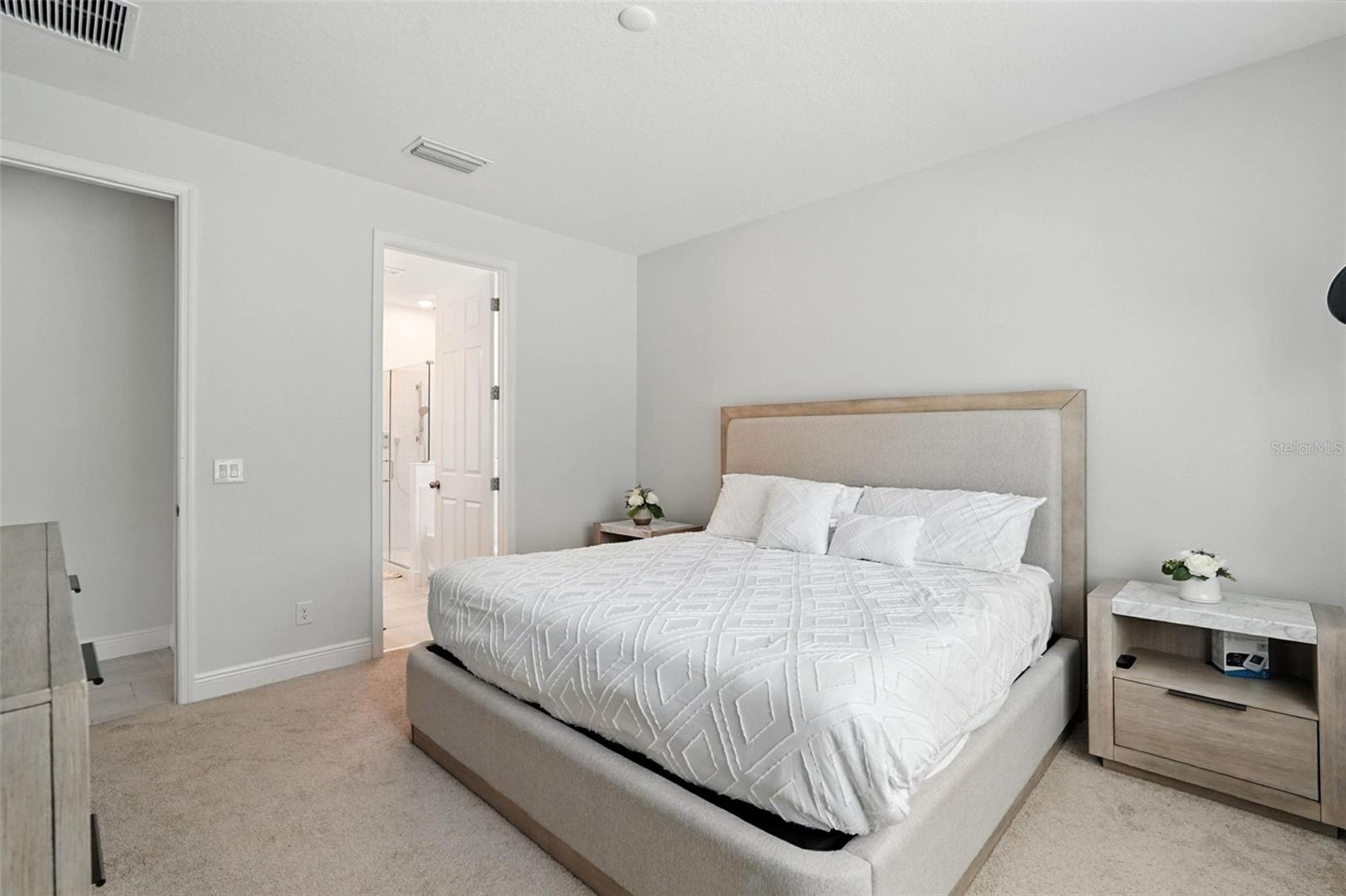 HANOVER LAKES PH 5 - Residential