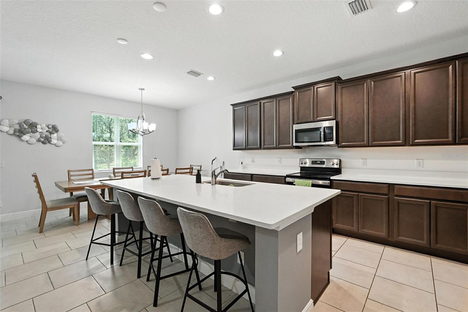 HANOVER LAKES PH 5 - Residential