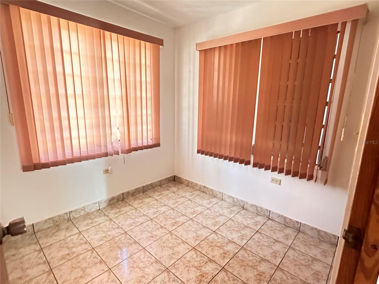 BARRIO PUEBLO - Residential Income