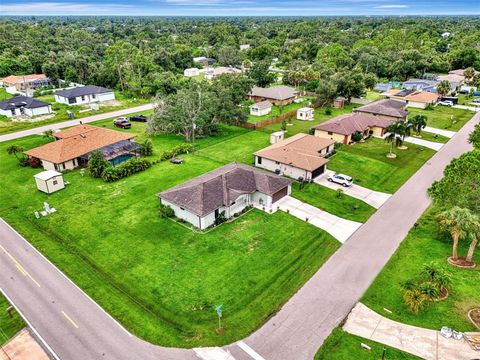 A home in PORT CHARLOTTE