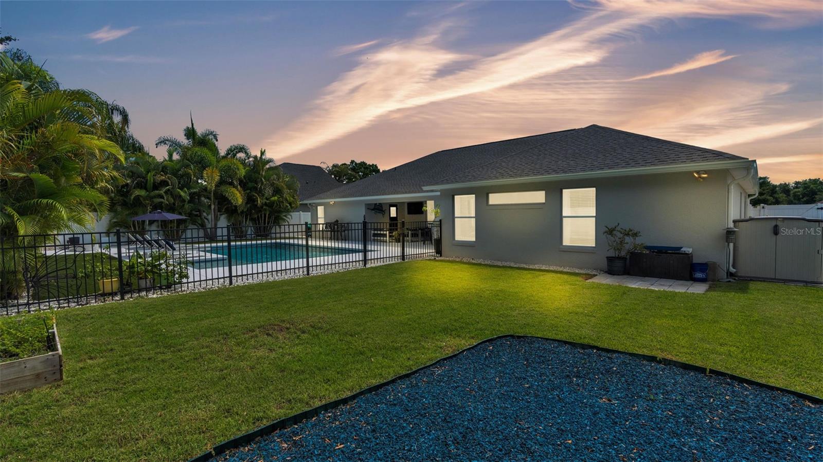 ESTATES AUBURNDALE PH 02 - Residential