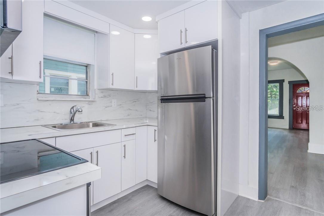 LA VERGNE 1ST ADD - Residential Lease