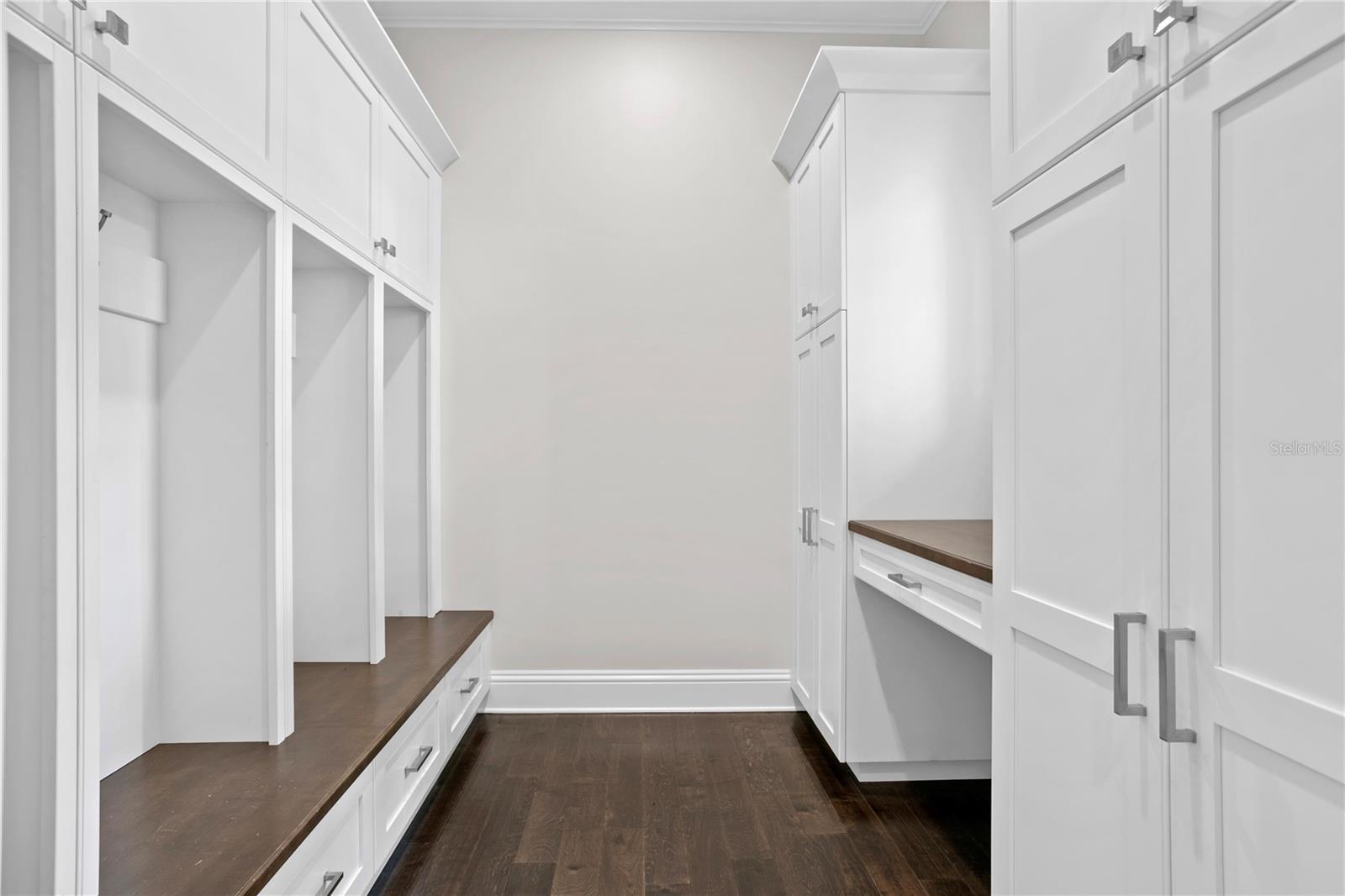 GOLF VIEW PLACE - Residential