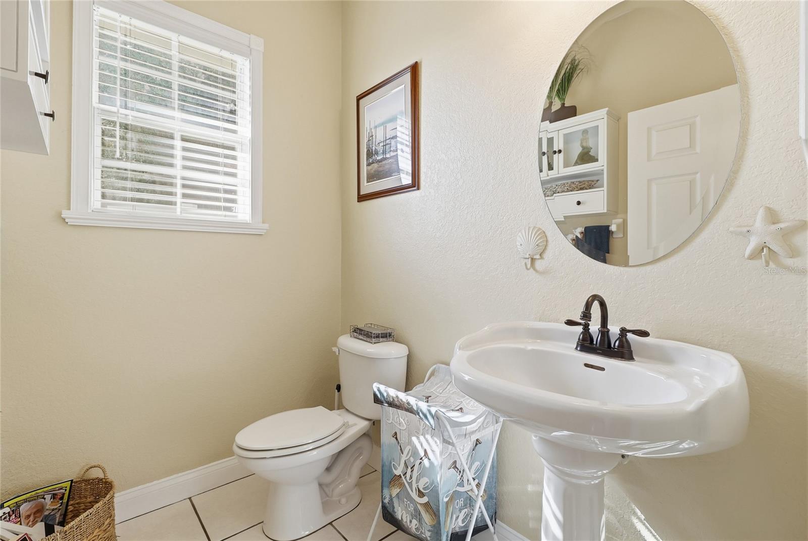 MADALYN COVE PB 113 PG 25 - Residential