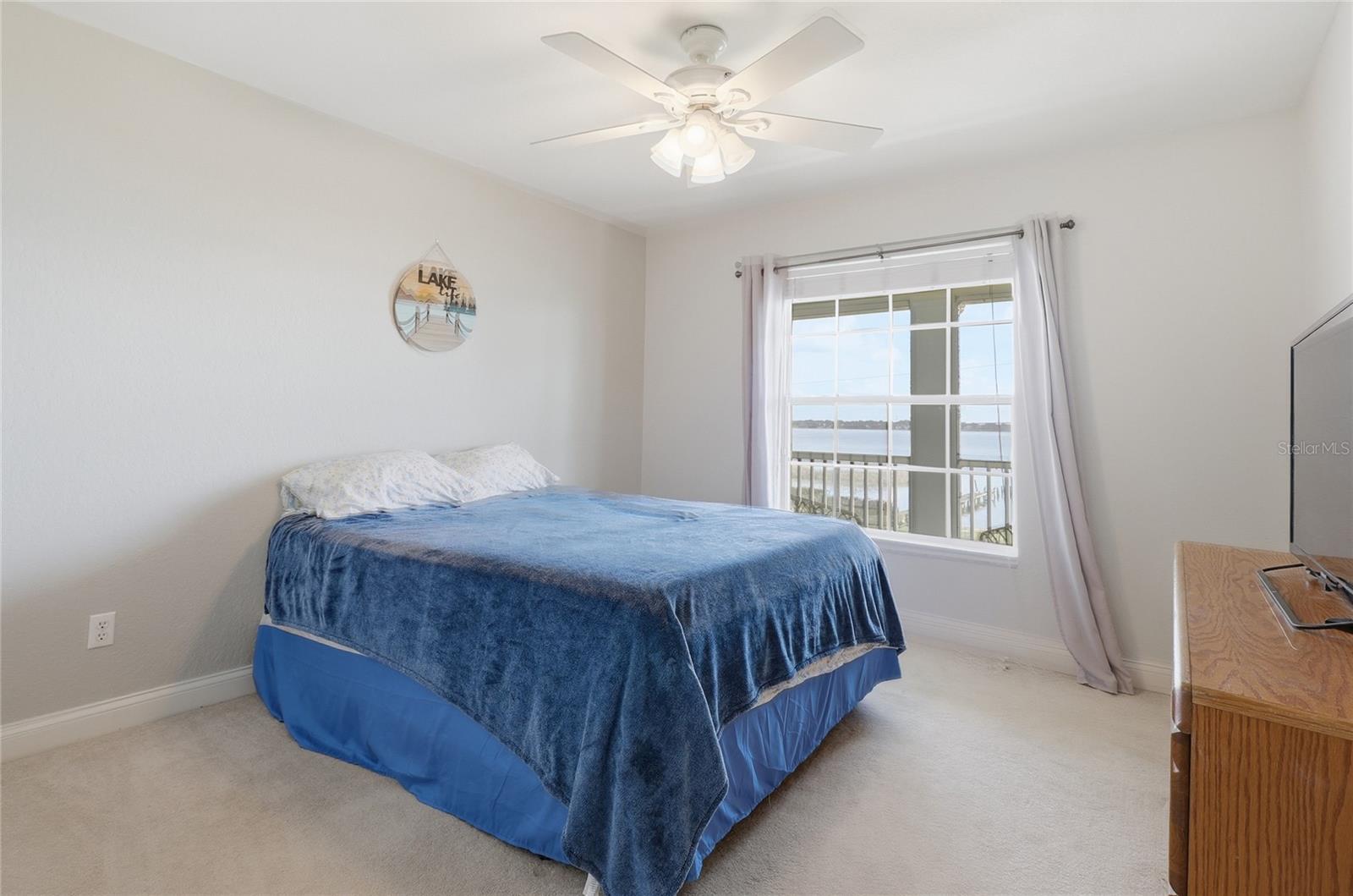 MADALYN COVE PB 113 PG 25 - Residential