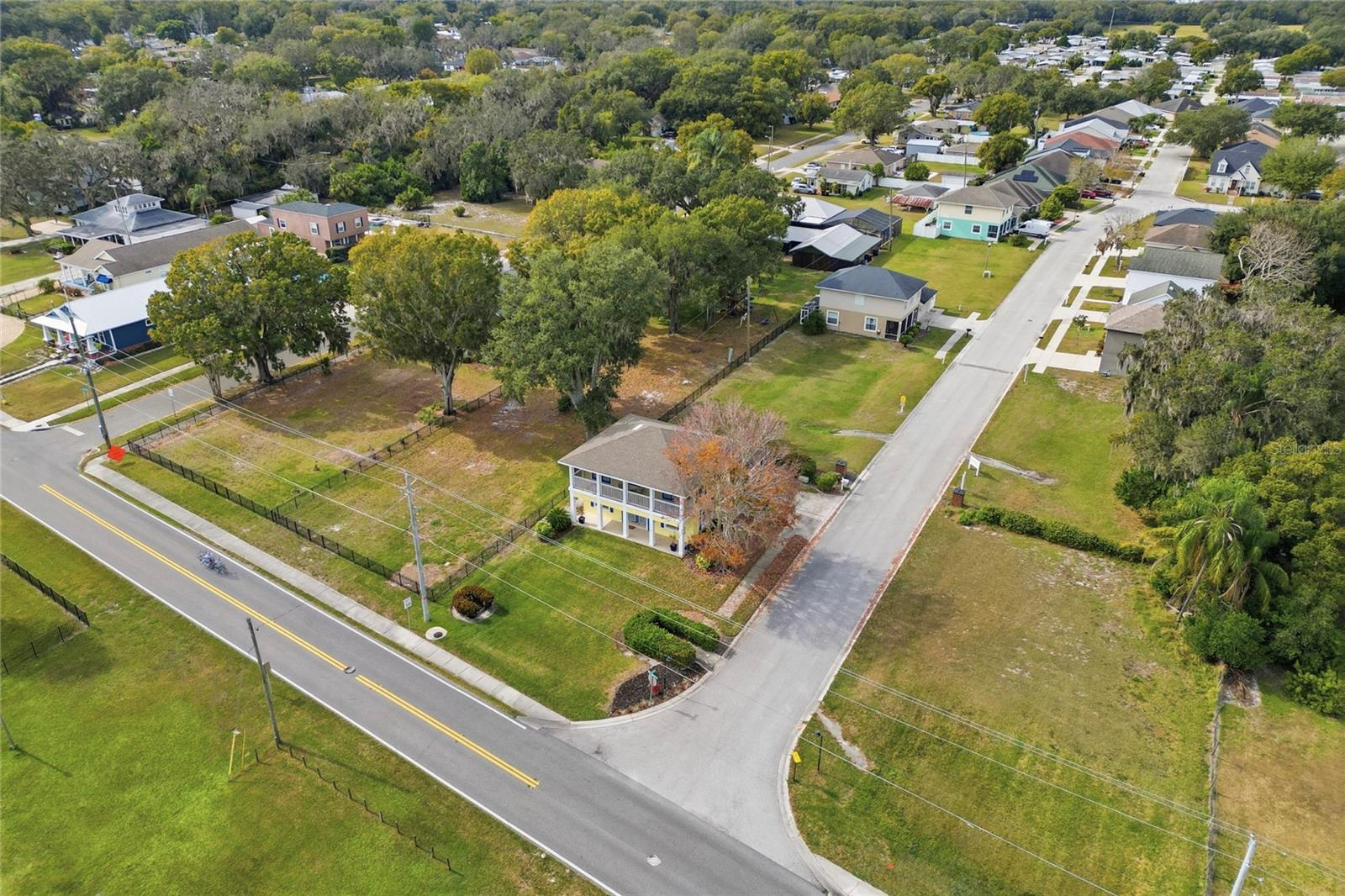 MADALYN COVE PB 113 PG 25 - Residential